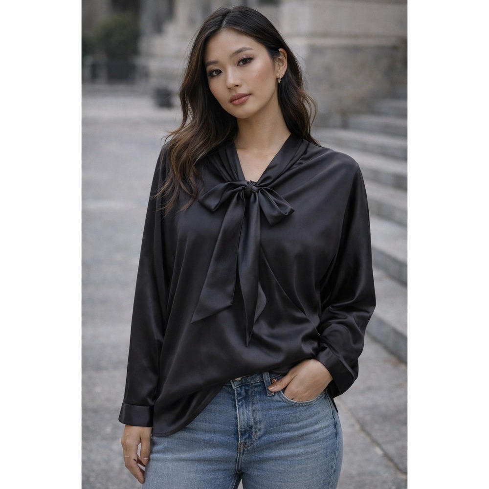 Simply Vera Wang Top Womens Size 8 Bow Satin Whimsigoth Lightweight Office Flowy